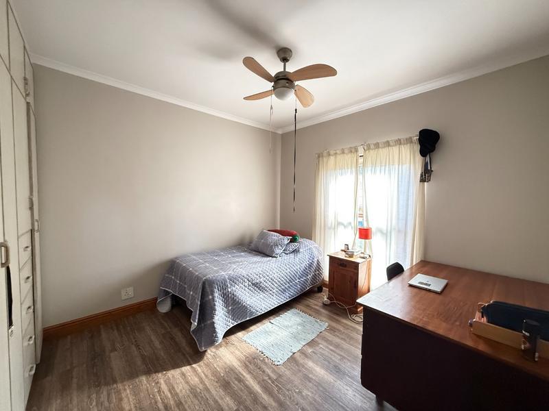 4 Bedroom Property for Sale in Die Wingerd Western Cape